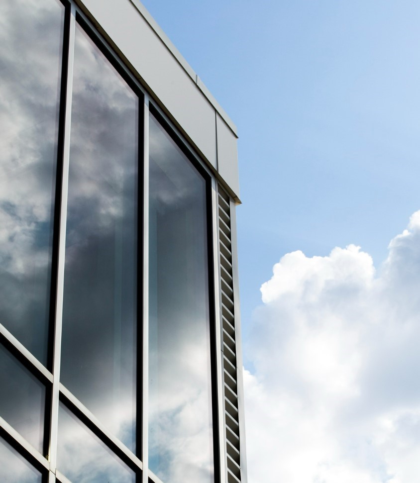 PVC дограма и монтажни инструменти